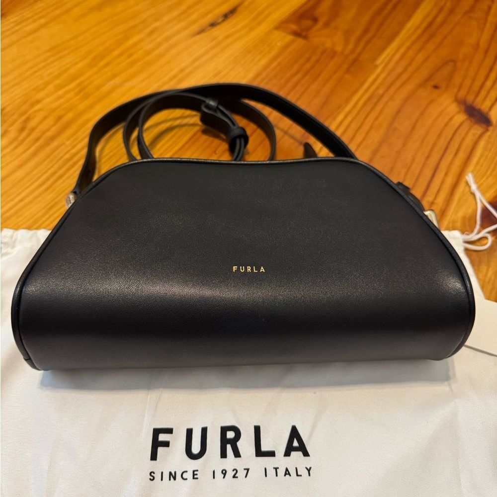 FURLA Vitello Sidney Goccia Crossbody Shoulder Bag Purse Black NWT Dust Bag - Picture 2 of 16